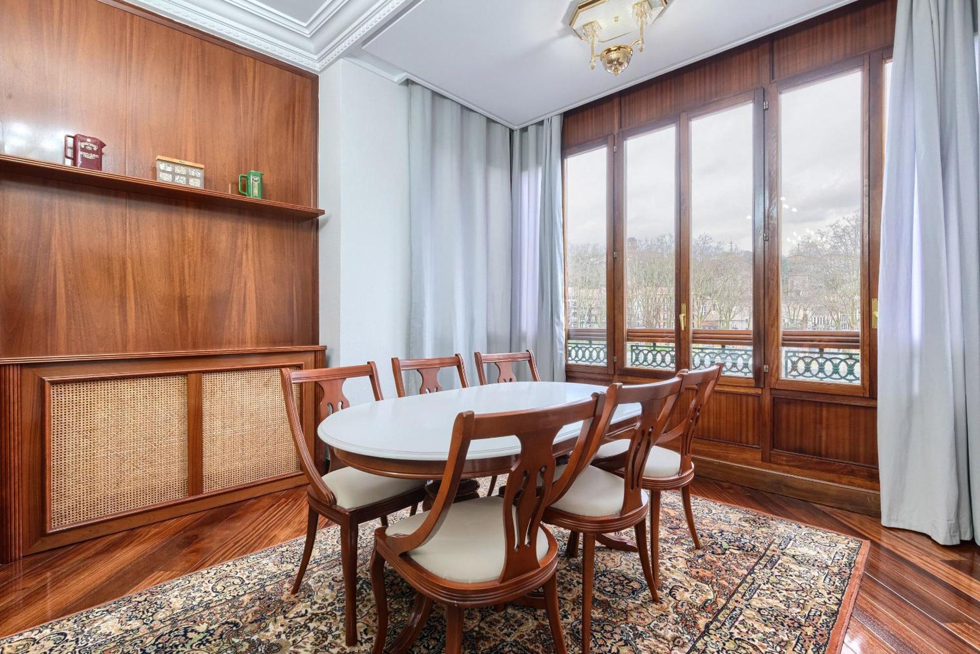 Apartment Piso Senorial Con Vistas A La Ria Bilbao